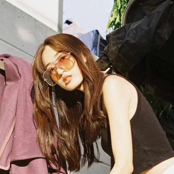 Victoria Beckham VB132S 709 Aviator Sunglasses – Gold/Brown Gradient - Picture 3 of 9